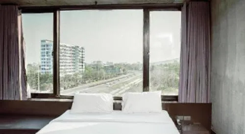 B2 Black Business and Budget Hotel