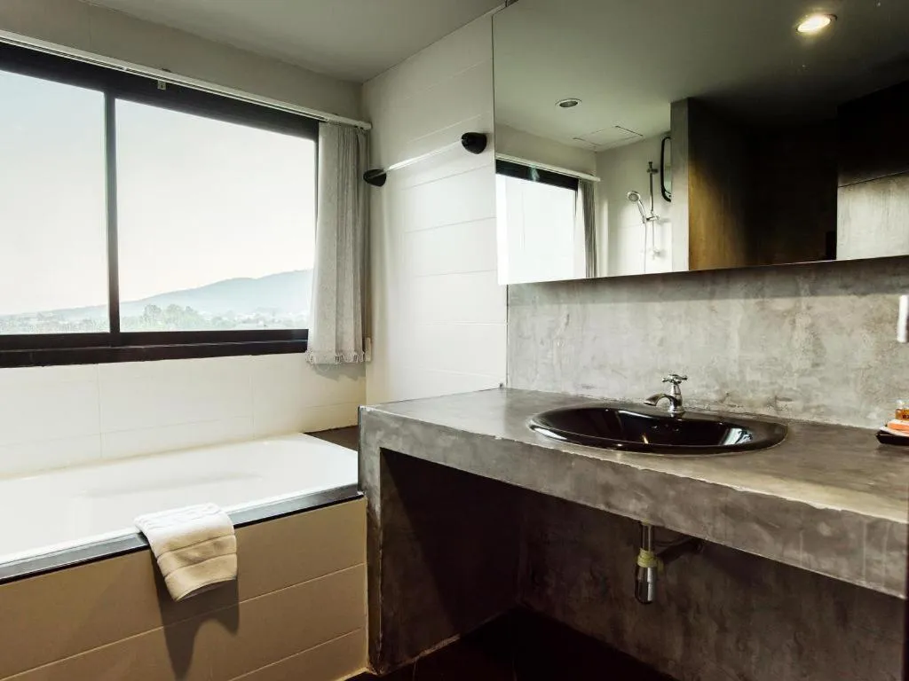 B2 Black Business and Budget Hotel