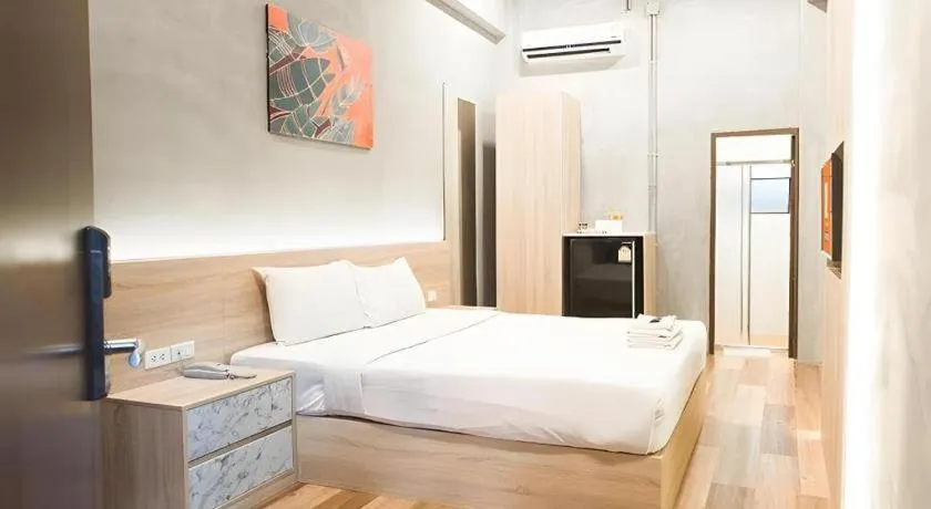 Bed in B2 Santitham Boutique & Budget Hotel