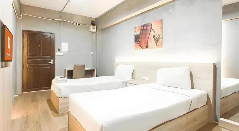 Bed in B2 Santitham Boutique & Budget Hotel Bed in B2 Santitham Boutique & Budget Hotel