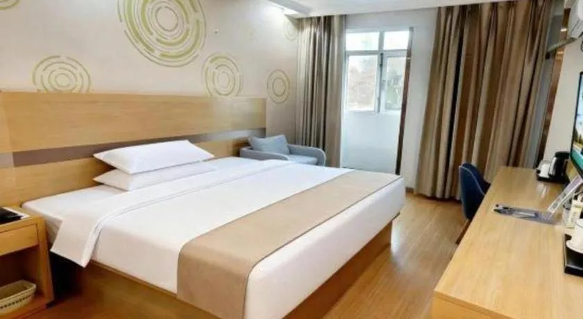 Bed in GreenTree Inn Suites HongQiao Airport Branch