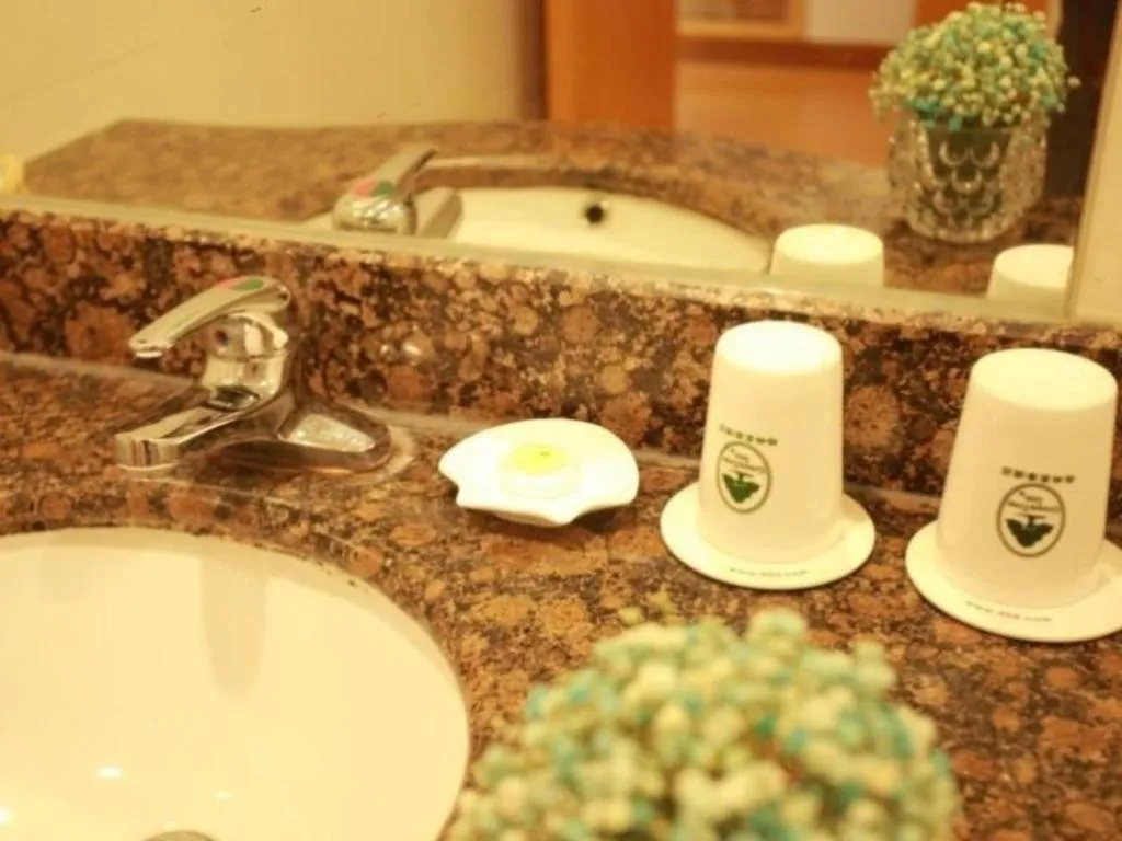 GreenTree Inn Suites HongQiao Airport Branch