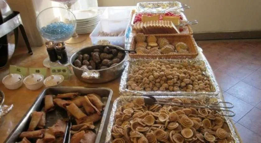 GreenTree Inn Suites HongQiao Airport Branch