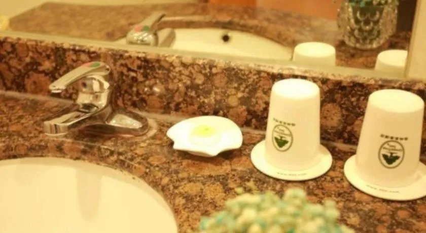 GreenTree Inn Suites HongQiao Airport Branch