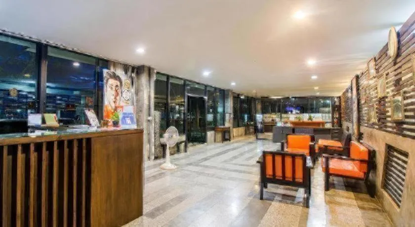 B2 Khamtieng Boutique & Budget Hotel