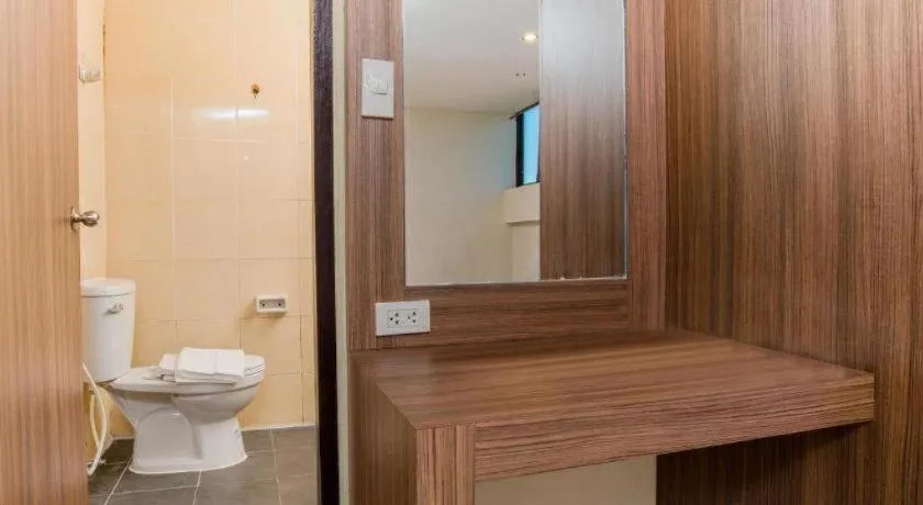 B2 Airport Boutique & Budget Hotel