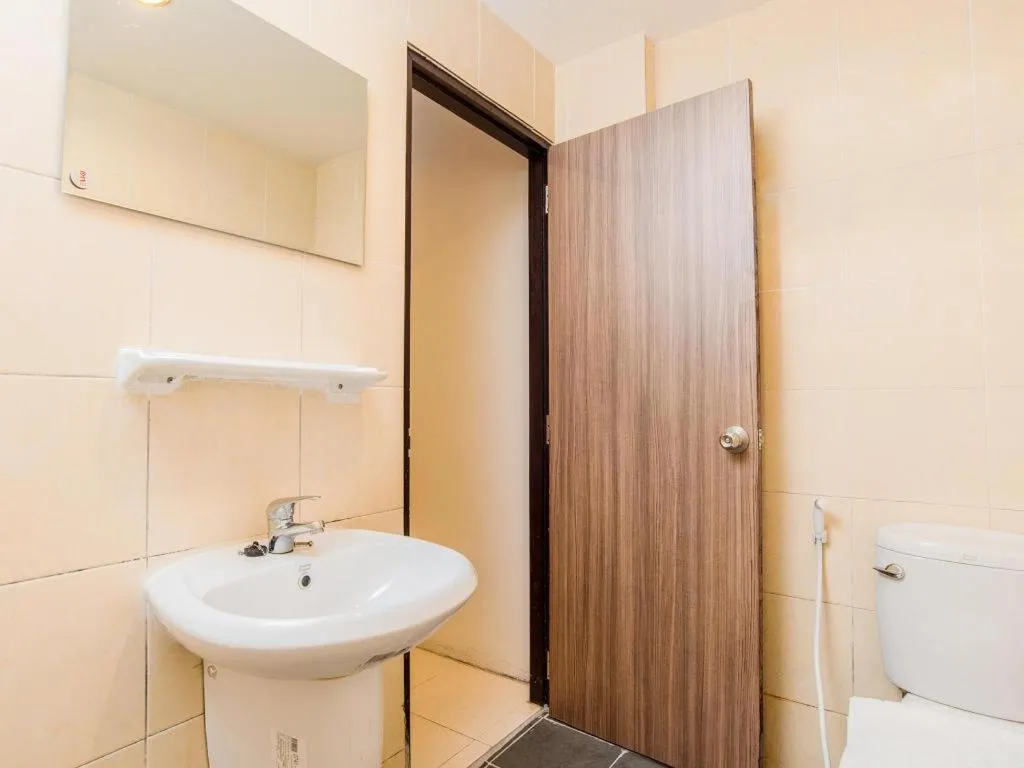 B2 Airport Boutique & Budget Hotel