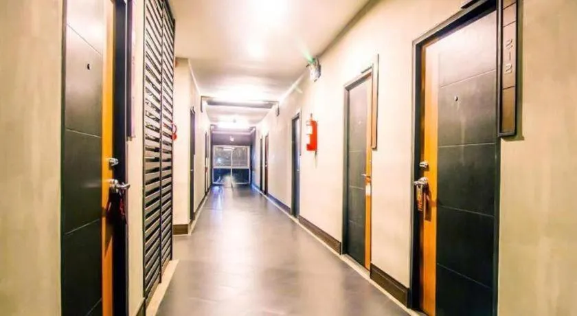 B2 Airport Boutique & Budget Hotel