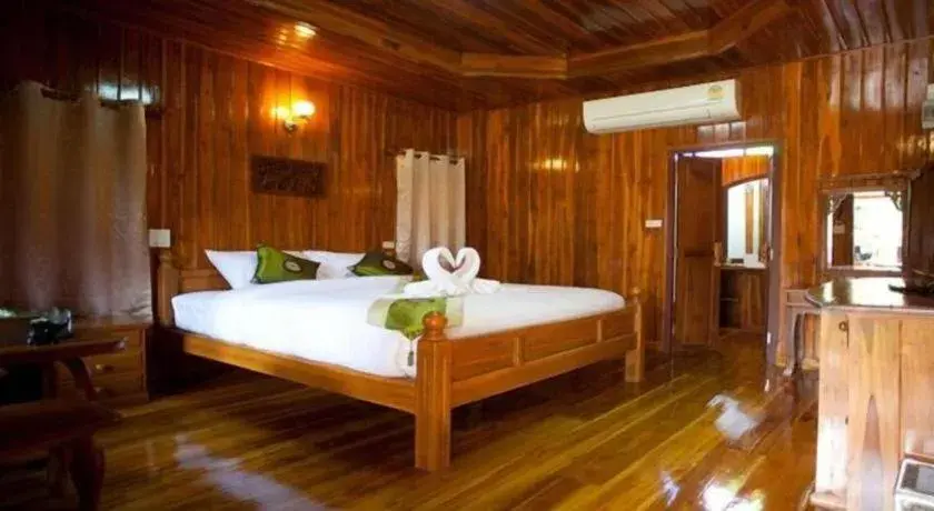 Bed in Srisawat Resort Bed in Srisawat Resort