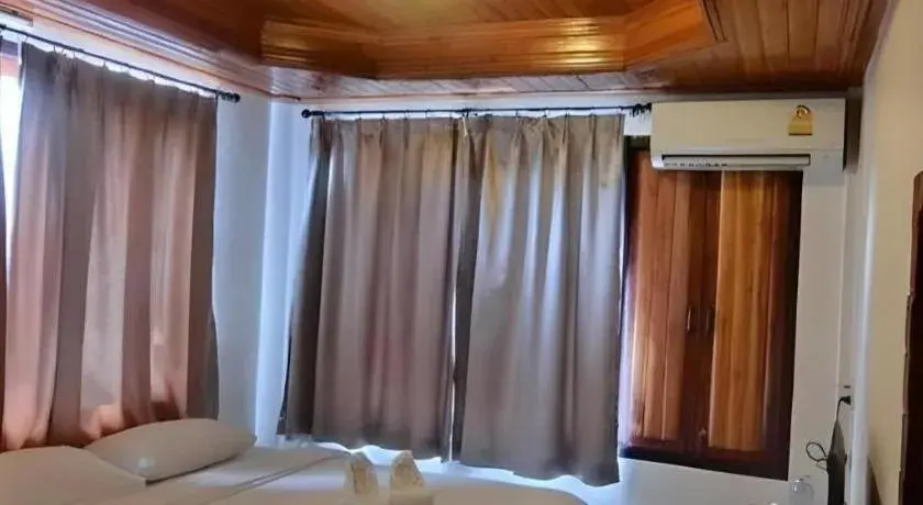 Bed in Srisawat Resort Bed in Srisawat Resort