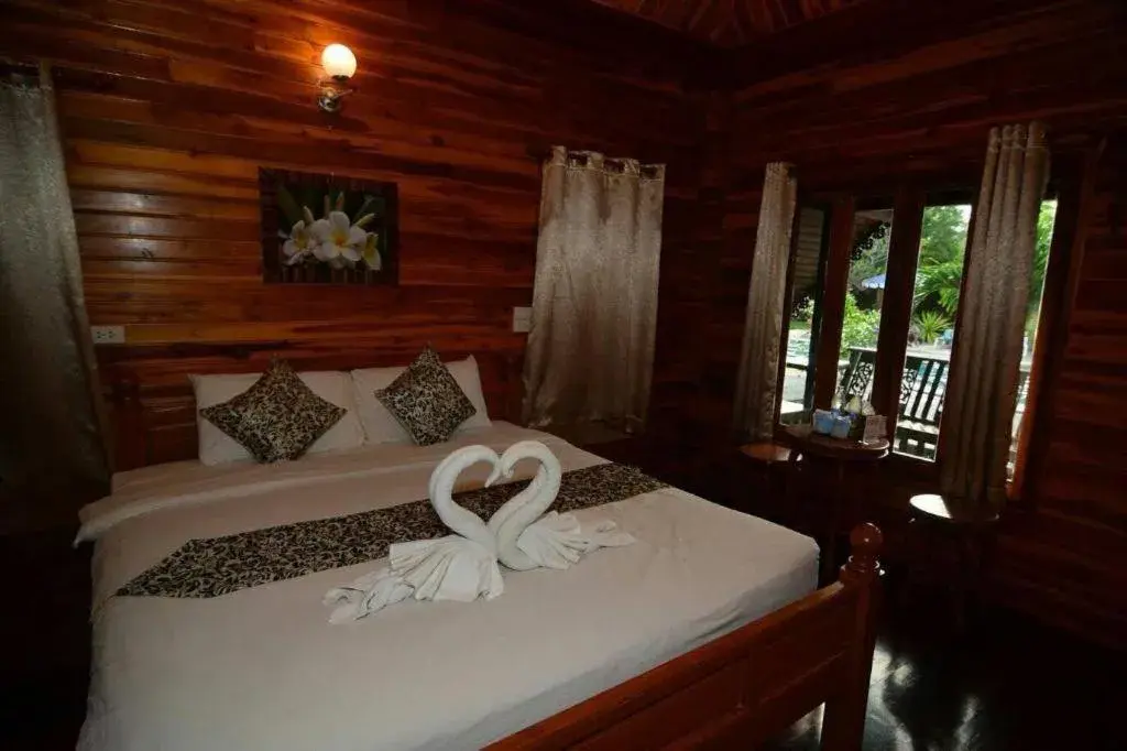 Bed in Srisawat Resort Bed in Srisawat Resort