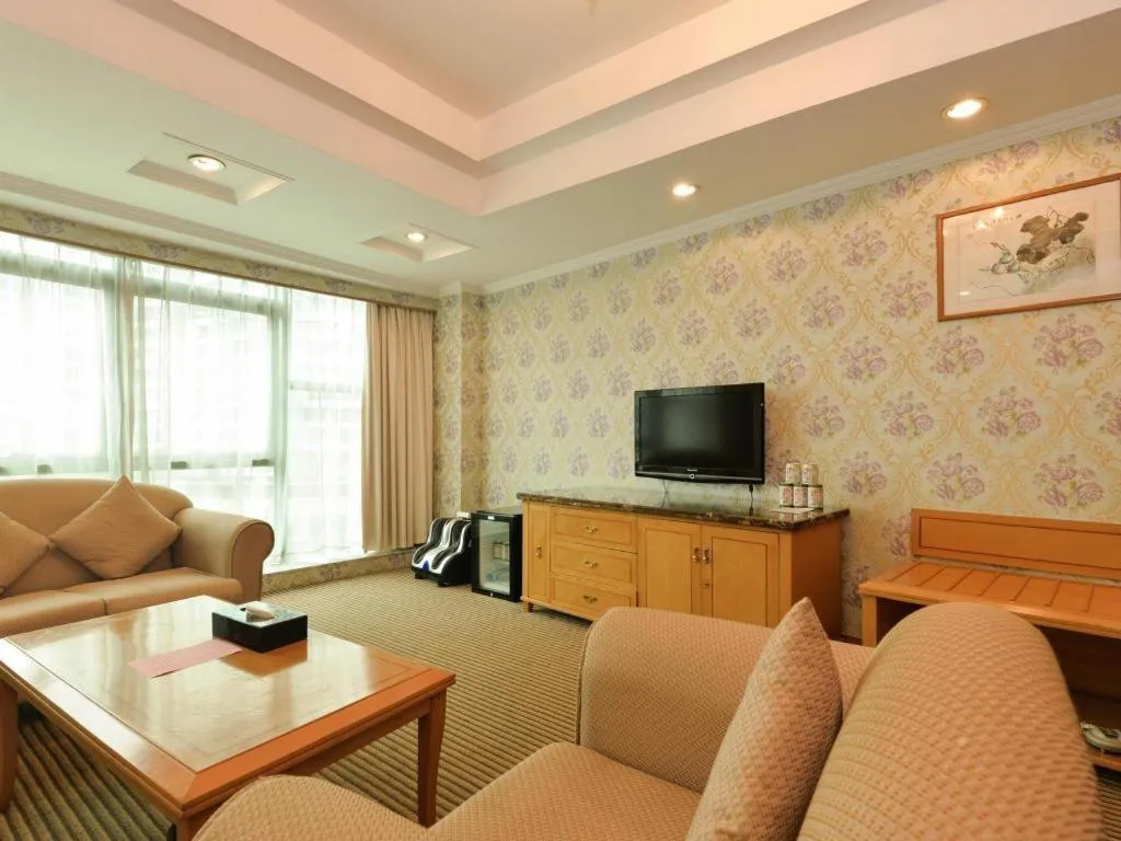 New Pearl River Hotel