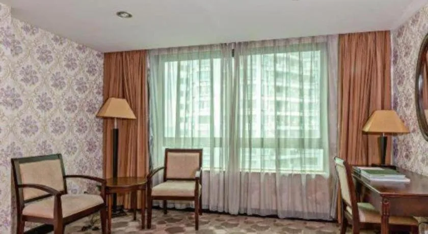 New Pearl River Hotel