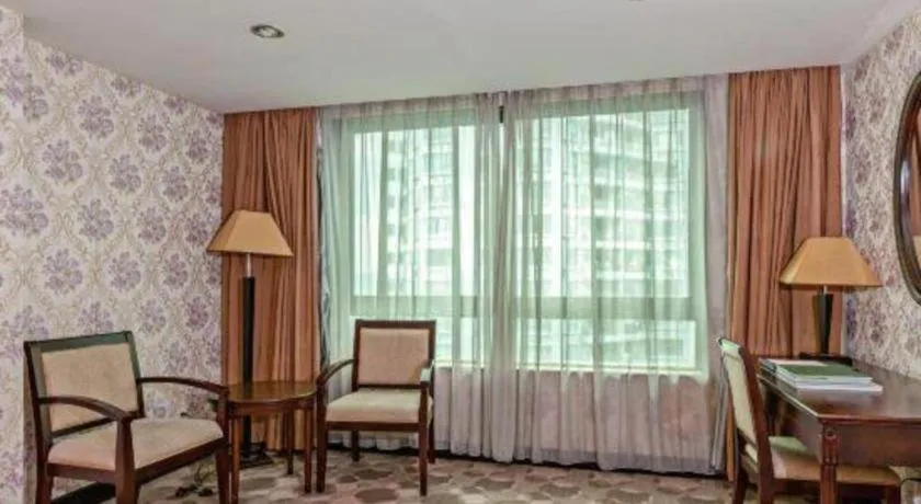 New Pearl River Hotel