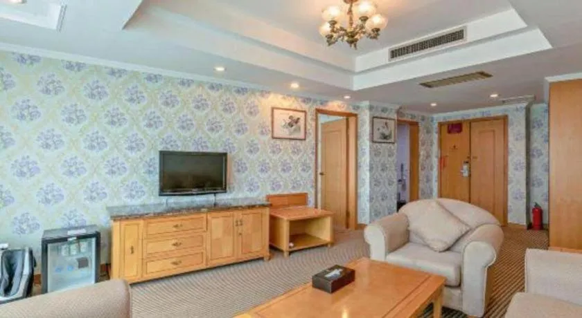 New Pearl River Hotel