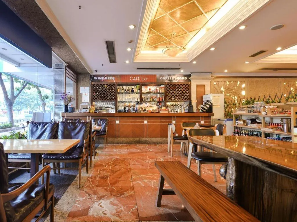 New Pearl River Hotel