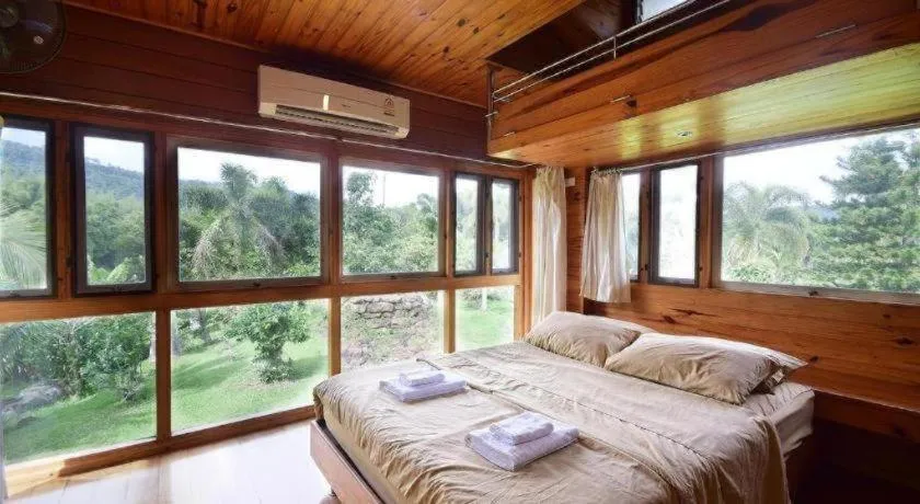 Bed in Nicslongstay Hotel