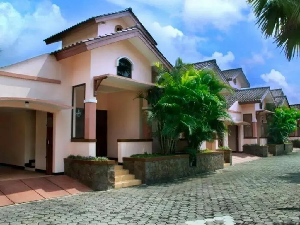 Atrium Resort Hotel Atrium Resort Hotel