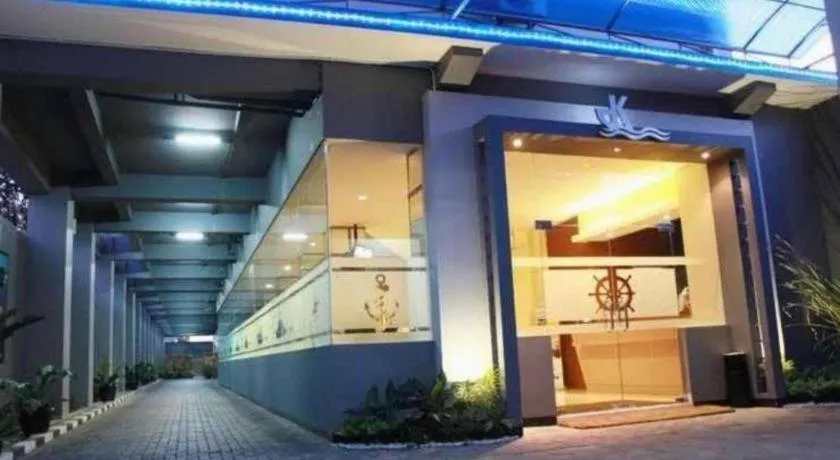 Dermaga Keluarga Hotel