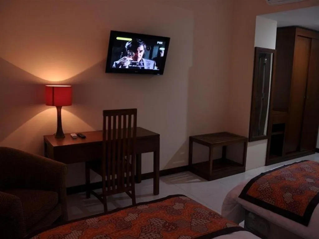 Dermaga Keluarga Hotel