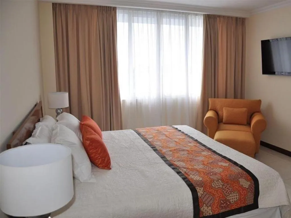 Dermaga Keluarga Hotel