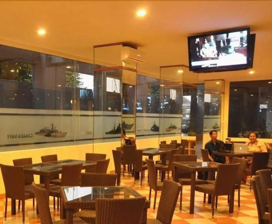 Dermaga Keluarga Hotel