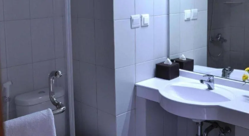 Dermaga Keluarga Hotel