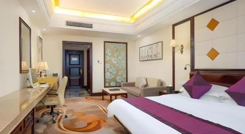 Bed in Sun City Hotel Haikou Bed in Sun City Hotel Haikou