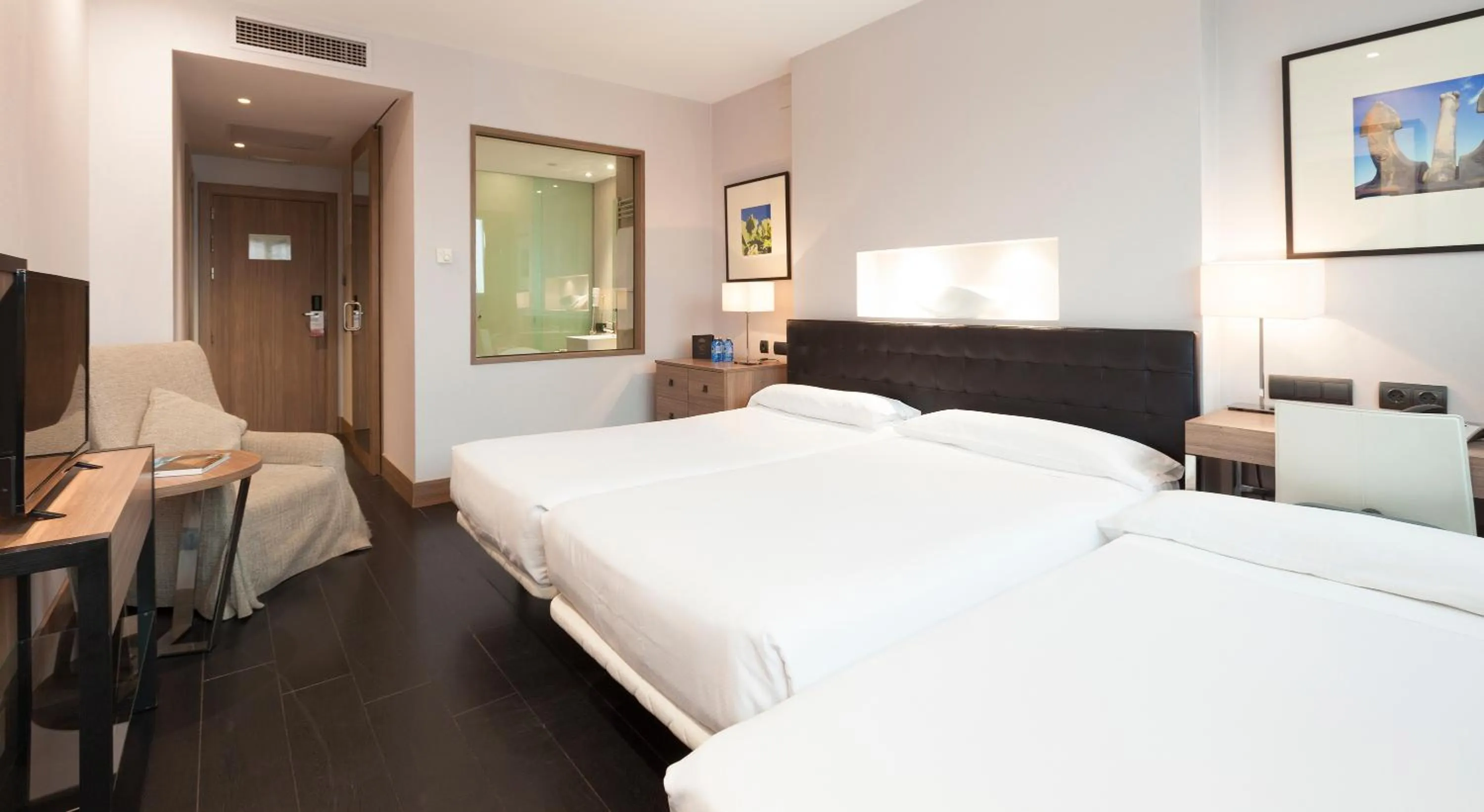 Bedroom, Bed in URH Hotel Spa Zen Balagares