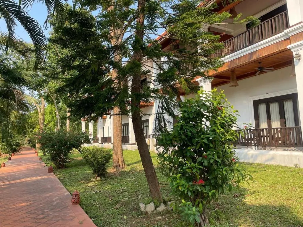 Nam Ou Riverside Resort