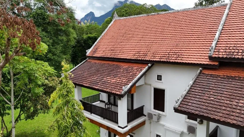 Nam Ou Riverside Resort