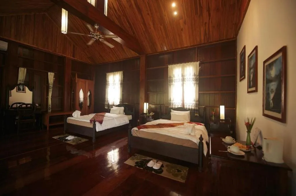 Bed in Nam Ou Riverside Resort