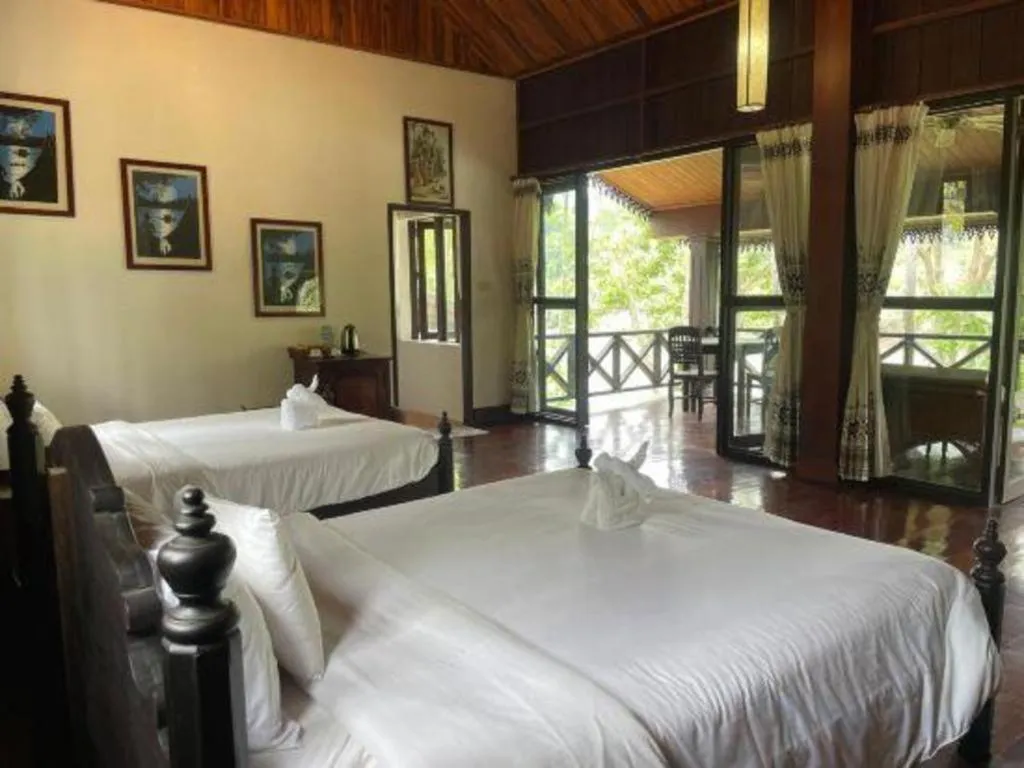 Bed in Nam Ou Riverside Resort