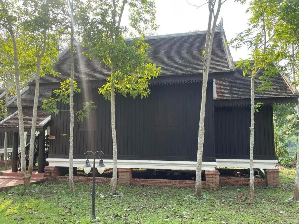 Nam Ou Riverside Resort