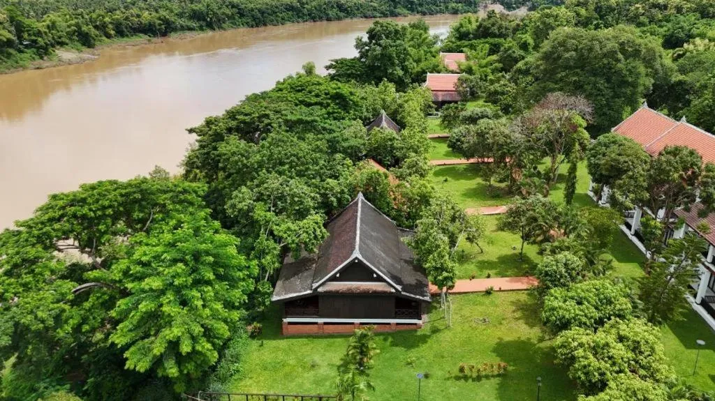 Nam Ou Riverside Resort