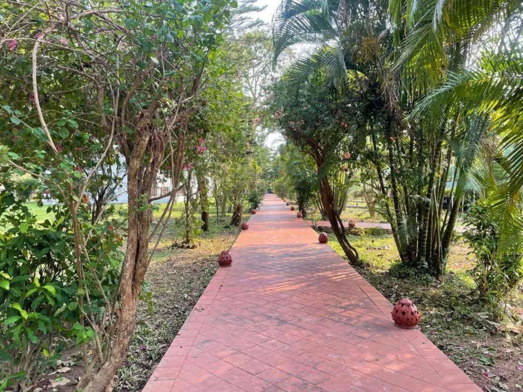 Nam Ou Riverside Resort