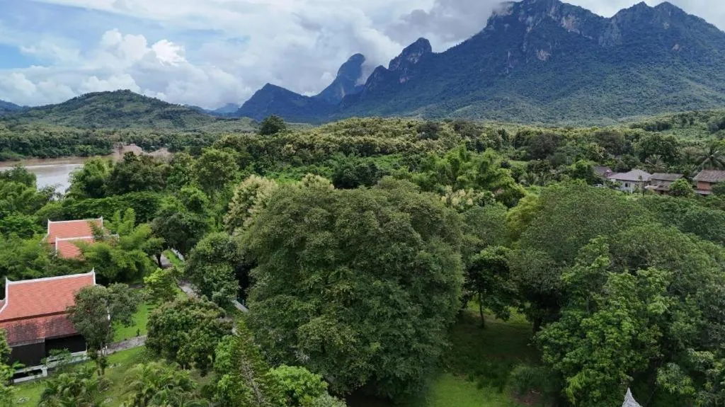 Nam Ou Riverside Resort