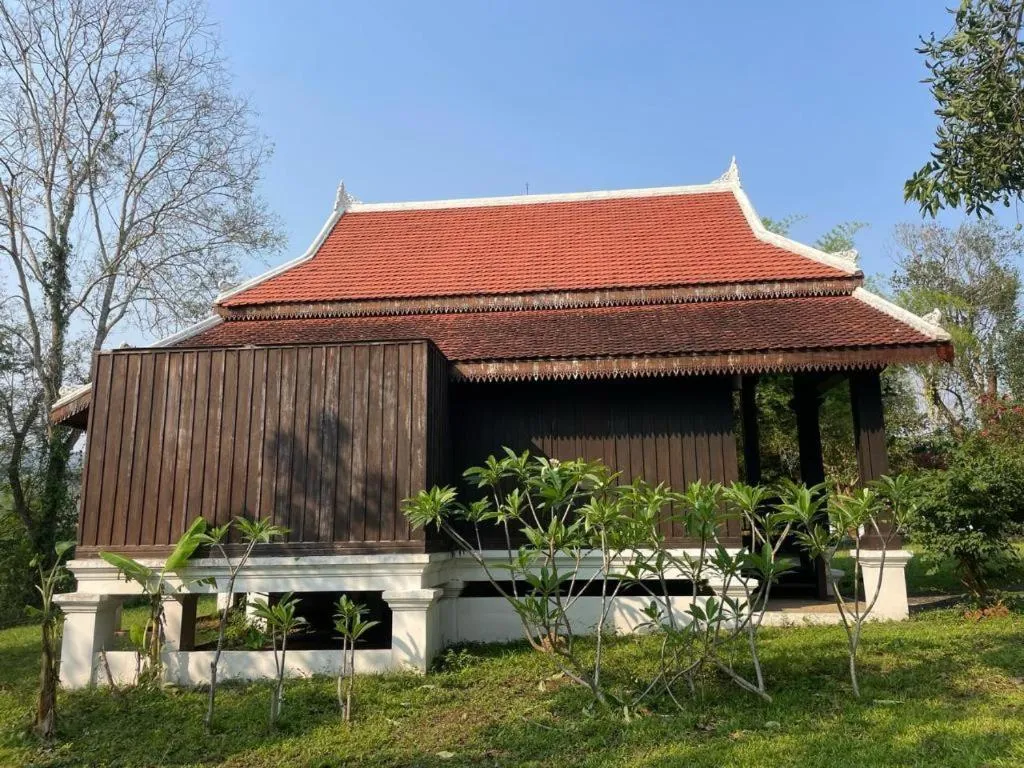 Nam Ou Riverside Resort