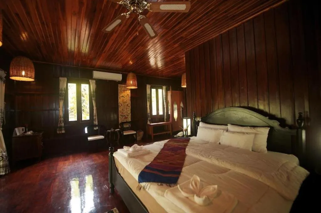 Bed in Nam Ou Riverside Resort