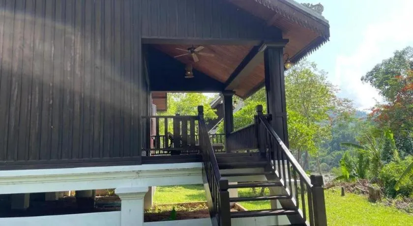 Nam Ou Riverside Resort