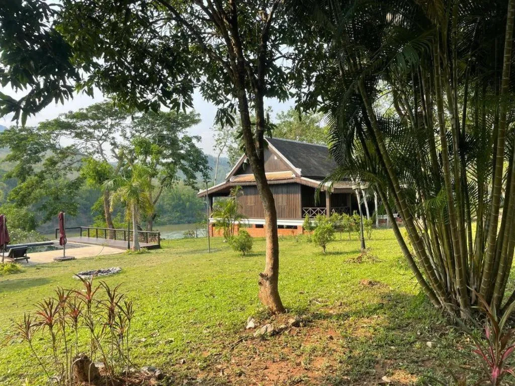 Nam Ou Riverside Resort