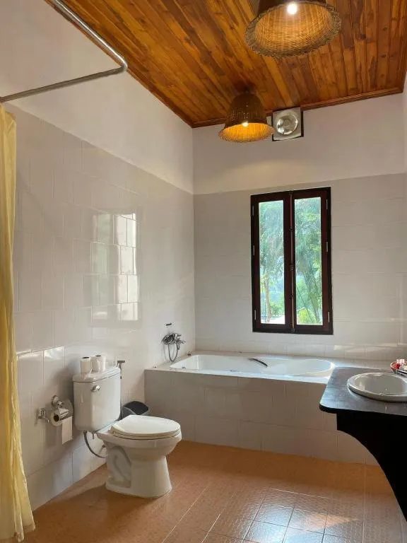 Nam Ou Riverside Resort