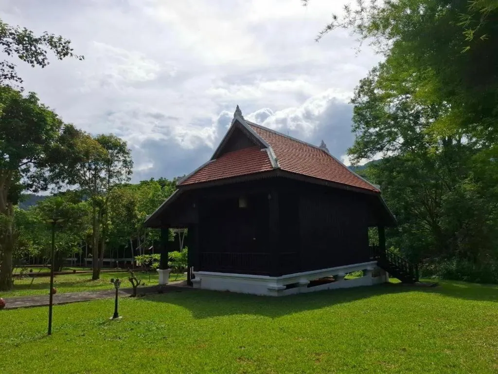 Nam Ou Riverside Resort