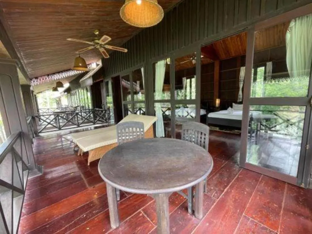 Nam Ou Riverside Resort