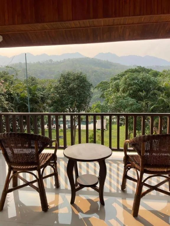 Nam Ou Riverside Resort