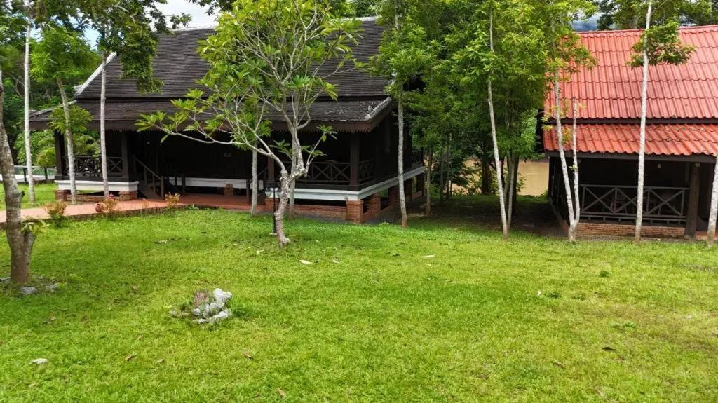 Nam Ou Riverside Resort