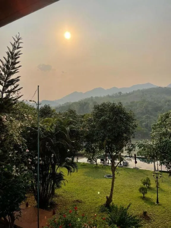 Nam Ou Riverside Resort