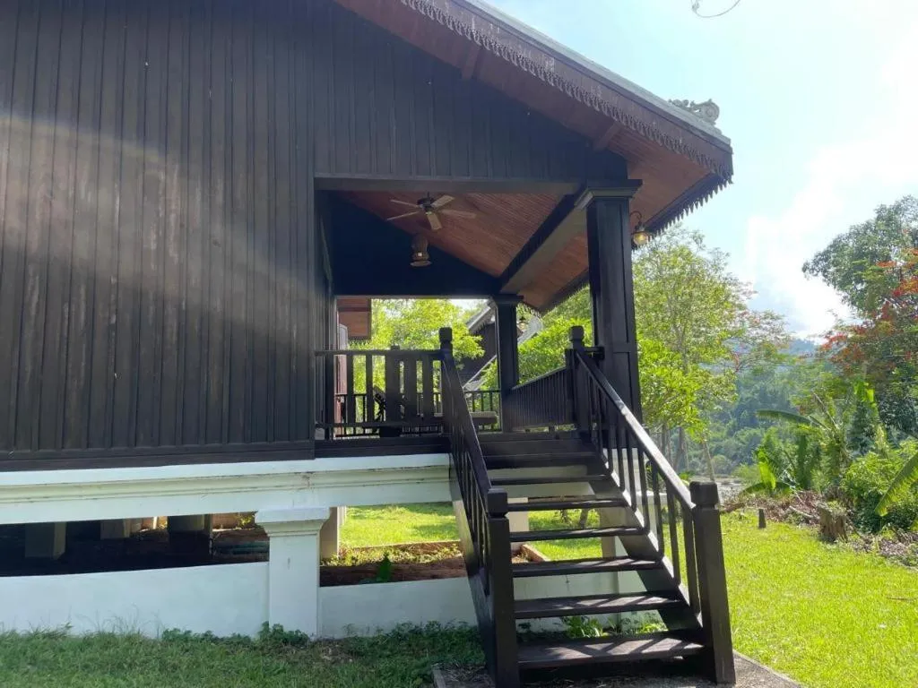 Nam Ou Riverside Resort