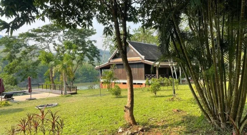 Nam Ou Riverside Resort