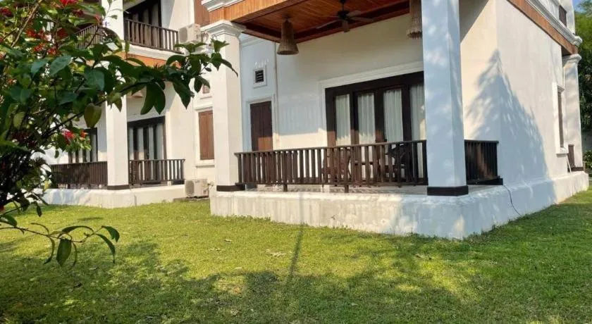 Nam Ou Riverside Resort